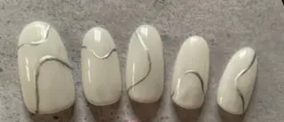 ネイル ゲン レイカのネイルデザイン