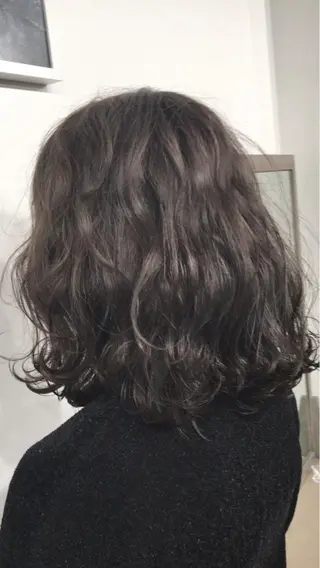 ミディアム ハイトーン髪質改善 家中貴典のヘアスタイル