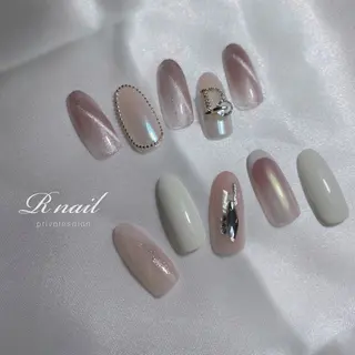 ネイル R nailのネイルデザイン