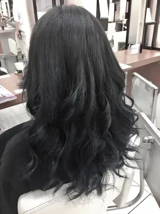 カラー N° jillva ♦️川端裕司♦️のヘアスタイル