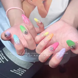 ネイル M🌷nail 長さだし専門店のネイルデザイン