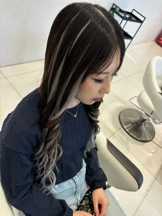 ロング 前田 藍央のヘアスタイル