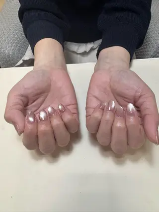 ネイル ネイルサロンエーナイン西友西町店所属・山崎 莉菜のネイルデザイン