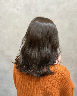 ミディアム 🩵carina🩵 ハイトーンカラー✂️のヘアスタイル