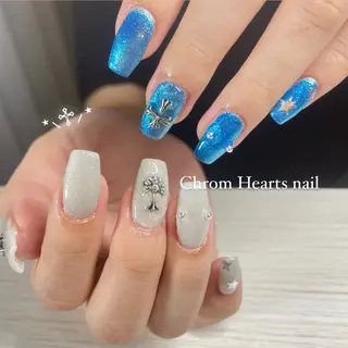 ネイル 佐藤 月衣のネイルデザイン