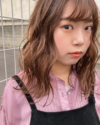 ミディアム カラー 田中 あかねのヘアスタイル