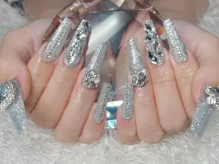 ネイル Nail&eye Belire 新宿のネイルデザイン