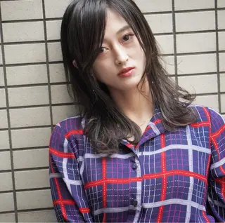 ミディアム カラー テトネ タカシのヘアスタイル