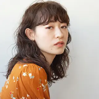 セミロング chlori所属・chlori なかおのヘアスタイル