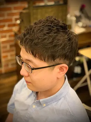 ミディアム HIRO銀座　バーバーショップ大宮所属・ヒロ銀座 林のヘアスタイル