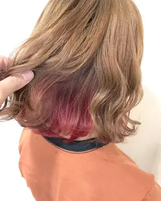 ミディアム ヤマグチ ヒカルのヘアスタイル