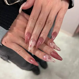 ネイル pomy nail新宿店所属・a yuiのネイルデザイン