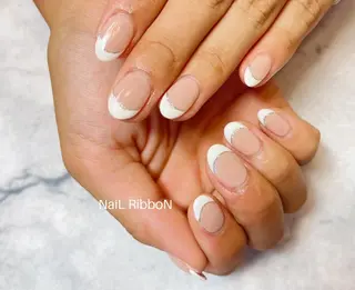 ネイル ネイルリボン 受付スタッフのネイルデザイン