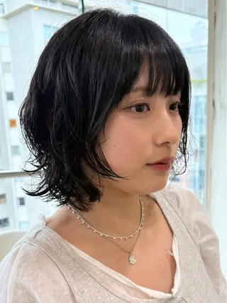 ショート カラー パーマ RIN／韓国ヘア レイヤーカットのヘアスタイル