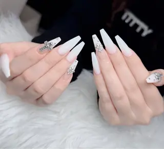ネイル Lenie Nail Okuboのネイルデザイン