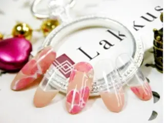 ネイル Lakkus T－CHIのネイルデザイン