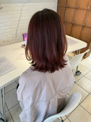 ミディアム 🌟デザインカラー 🌟コノミ🌟のヘアスタイル