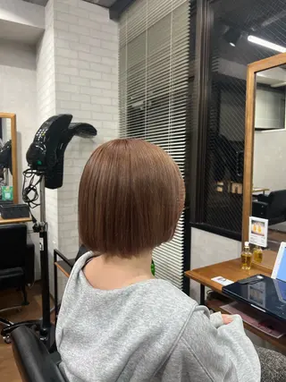 ショート カラー Vis ill所属・イリオモテ レナのヘアスタイル