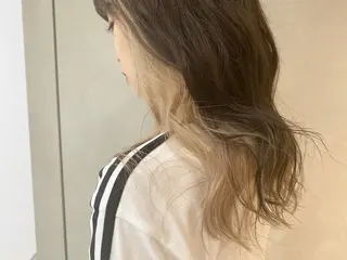 セミロング カラー M IIのヘアスタイル