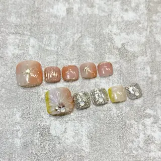 ネイル 大島 玲奈のネイルデザイン