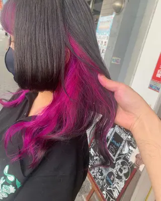 セミロング 今村公介 ブリーチ特化、派手髪のヘアスタイル