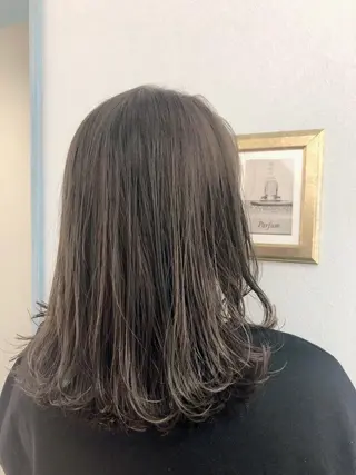 ミディアム 代表山口ひな 髪質改善のプロのヘアスタイル