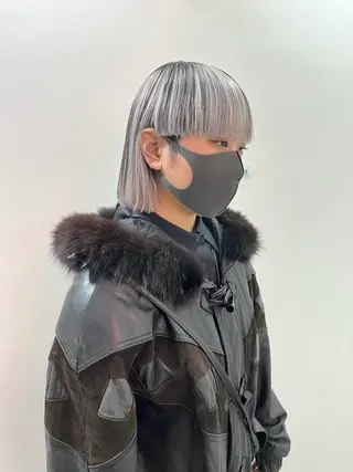 ミディアム カラー ハイトーン/レイヤー ハッシュカット/牧原のヘアスタイル