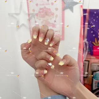 ショート ネイル 💜MIYA nail川崎店のネイルデザイン