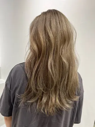 カラー L⭐︎s  kind所属・FEMMEAREA☆ Amiのヘアスタイル