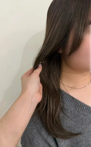 カラー Rinka/レイヤー /透明感カラーのヘアスタイル