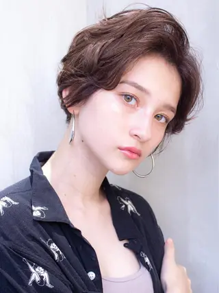 ショート カラー 🉐レイヤー/塩見 弘樹🉐渋谷のヘアスタイル