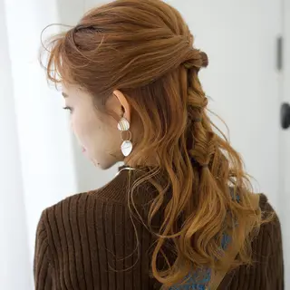 ロング ヘアアレンジ fio マナミのヘアスタイル