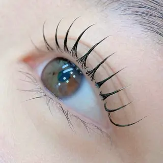 マツエク・マツパ mera 三宮店所属・eyelash mera／Juriのマツエク・マツパデザイン