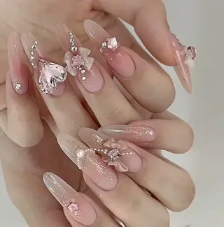 ネイル D-BEAUTY Nailsalonのネイルデザイン
