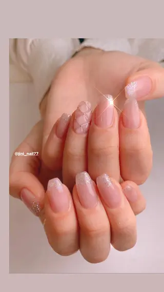 ネイル JINI NAIL所属・ジニ ネイルのネイルデザイン