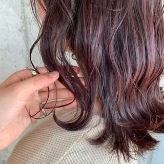 ミディアム 🌷横浜/レイヤー /艶カラー🌷のヘアスタイル