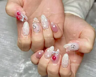 ネイル 🦋 Queenieのネイルデザイン