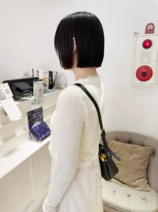 ショート カラー 齋藤 咲のヘアスタイル