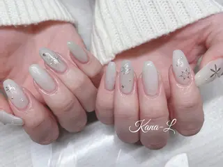 ネイル 芦辺 香奈のネイルデザイン
