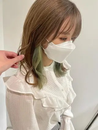 ミディアム カラー ブリーチ/レイヤー 🌻Mutsumiのヘアスタイル