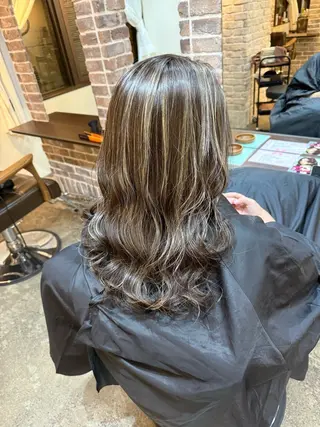 ロング カラー ACROあべの店所属・艶カラー/インナー /グラデ/大西小百合のヘアスタイル