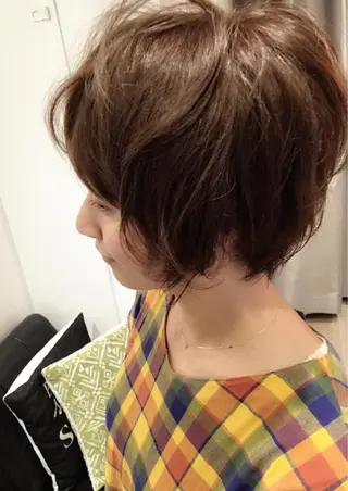ショート カラー 髪質改善ｶﾗｰ ｹｱﾌﾞﾘｰﾁ/ﾀﾑのヘアスタイル
