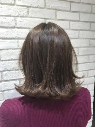 ミディアム カラー Ash 戸田公園店のヘアスタイル