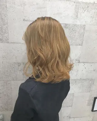 ミディアム カラー インナーカラー/天神 ブリーチ/吉田のヘアスタイル