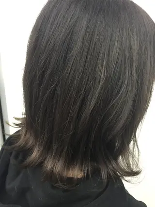 ショート カラー 岩崎 裕司のヘアスタイル