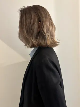 ミディアム 🍑透明感hair ・NENE🍑のヘアスタイル