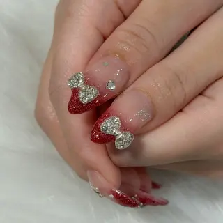 ネイル LAVISH nanamiのネイルデザイン