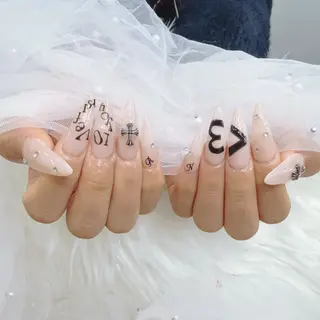 ネイル Diamond  Salon所属・Hain Hainのネイルデザイン