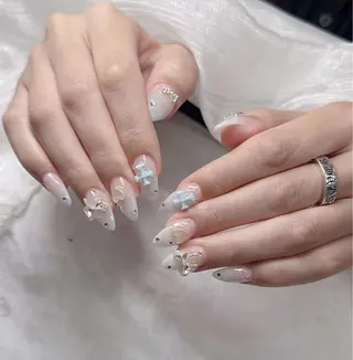 ネイル Lee Nailsのネイルデザイン