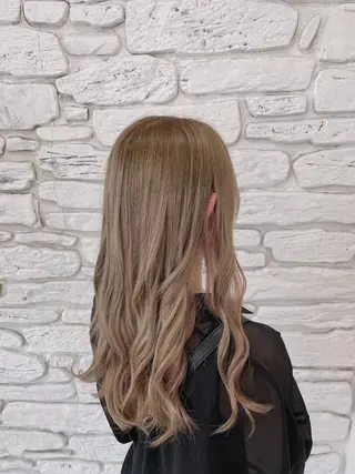 カラー 加藤 菜々香のヘアスタイル